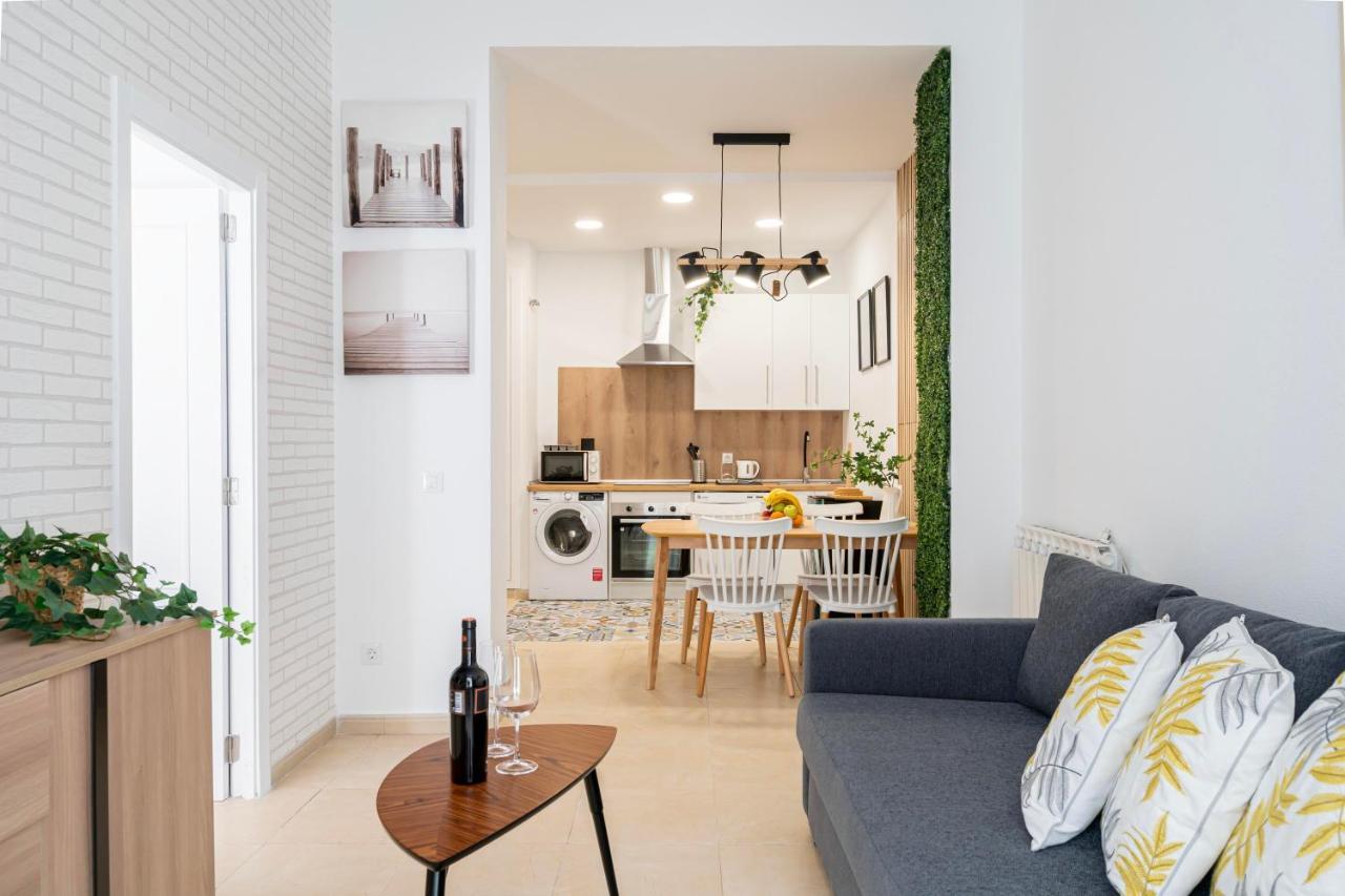 For You Rentals Elegante Y Bonito Apartamento Temporal En El Corazon De Madrid Inf1C Luaran gambar