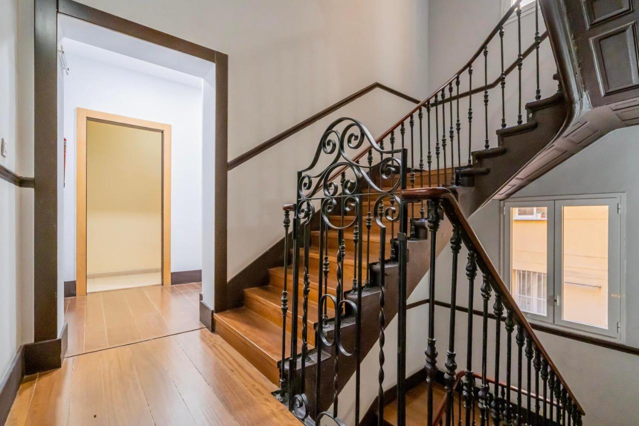 For You Rentals Elegante Y Bonito Apartamento Temporal En El Corazon De Madrid Inf1C Luaran gambar