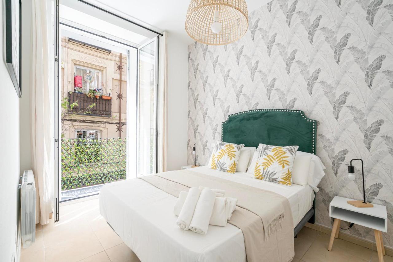 For You Rentals Elegante Y Bonito Apartamento Temporal En El Corazon De Madrid Inf1C Luaran gambar
