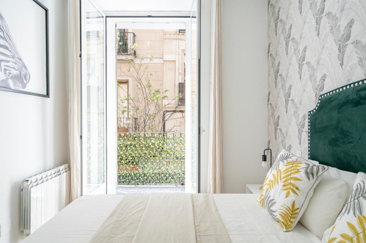 For You Rentals Elegante Y Bonito Apartamento Temporal En El Corazon De Madrid Inf1C Luaran gambar